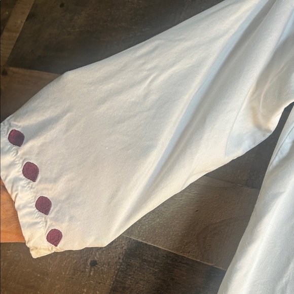 Escapada White Tunic with Maroon Embroidery - Picture 6 of 6